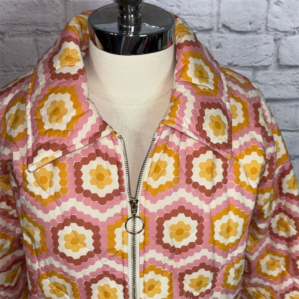 Show Me Your Mumu BOHO Powder Puffed Honeycomb Daisy Bomber Jacket - Picture 8 of 14